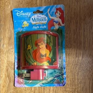 Vintage Disney The Little Mermaid Ariel Night Light - Red and Green Very RARE